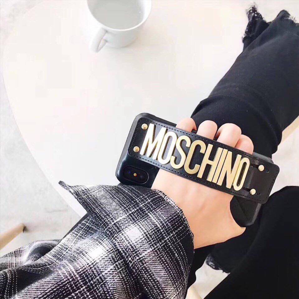 Ốp Lưng iPhone Moschino