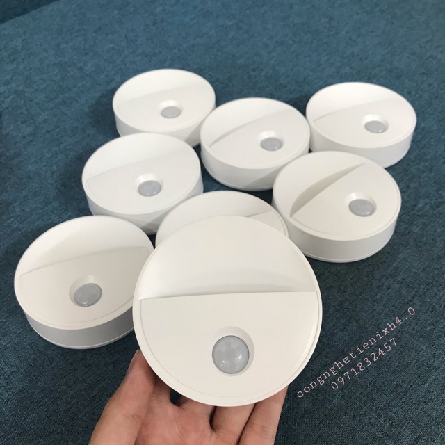 Đèn Led Cảm Ứng Tự Động Bật Tắt Khi Có Người Di Chuyển Đến