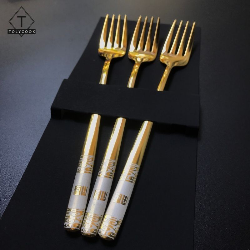 Set đũa thìa nĩa muôi nhật bản mạ vàng phủ bóng thanh lịch đẳng cấp dùng trong bàn ăn