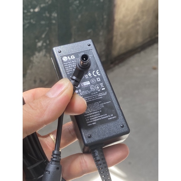 Dây nguồn màn hình LG 19V-1.2A zin bóc màn