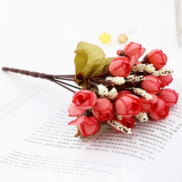 1 Bó 5 Bông Hoa Hồng Nhân Tạo Bằng Nhựa