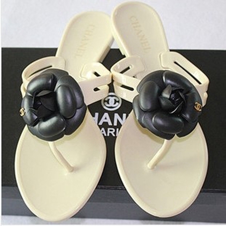 Dép nhựa đính hoa dễ thương xinh xắn dành cho nữ