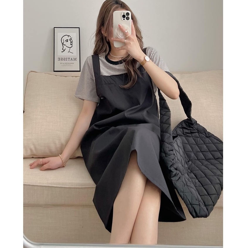 Set váy yếm nữ dáng xòe ngắn suông rộng xếp ly kèm áo thun kẻ sọc - set đầm yếm 2 dây bản to kèm áo phông kẻ form rộng
