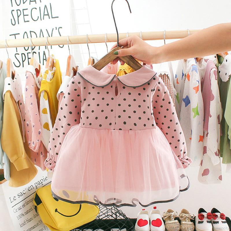 Đầm tay dài họa tiết chấm bi dễ thương cho bé gái