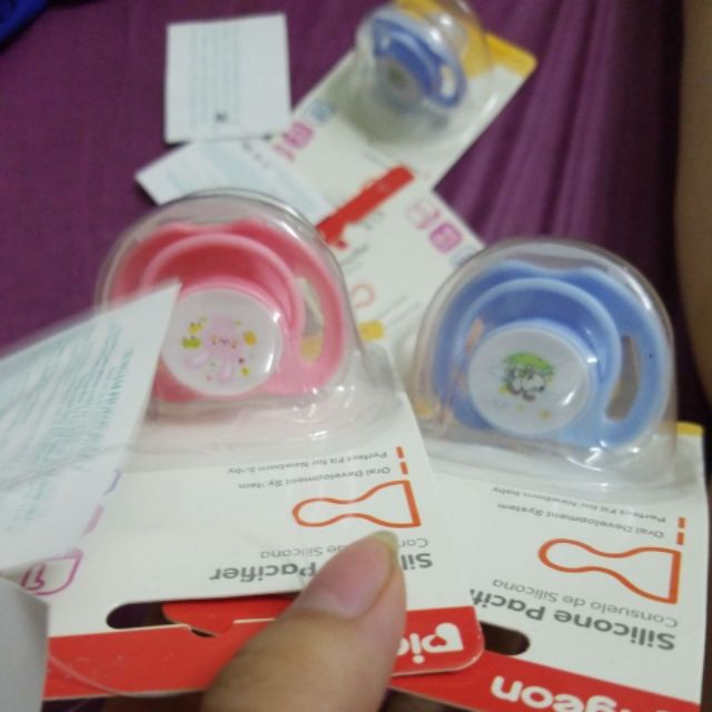 Núm ti. Ti giả Pigeon