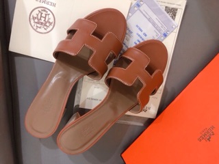Guốc Hermes