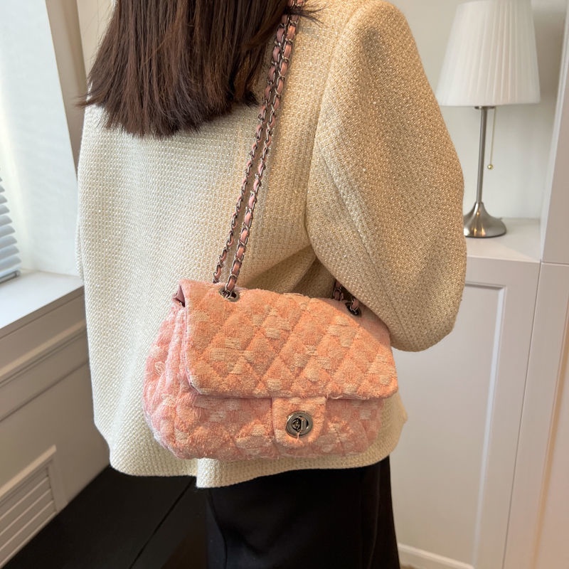 Túi Xách Đeo Vai Hình Vuông Cỡ Nhỏ Phối Dây Đeo Sợi Xích Thời Trang Năm Mới 2022 Cho Nữ