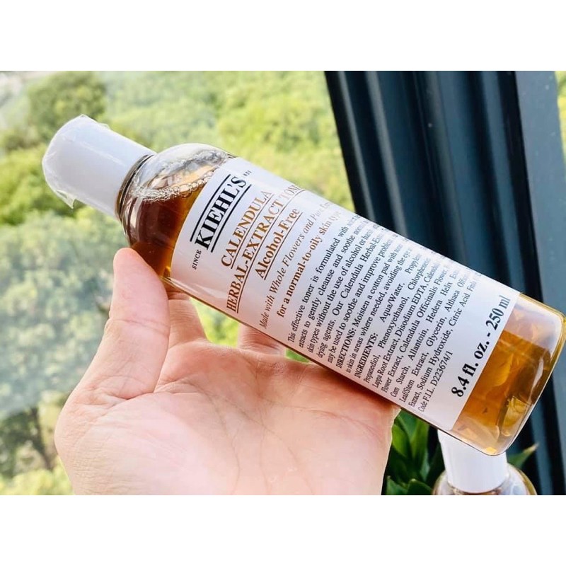 Nước hoa hồng Kiehl’s hoa cúc Calendula Herbal Extract Toner 250ml