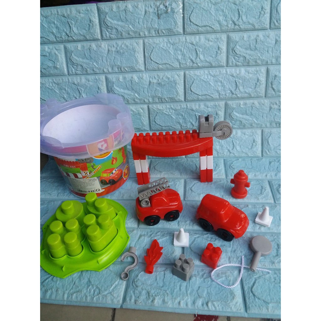 Thùng đồ chơi thả khối và xe xe cứu hỏa Enfa
