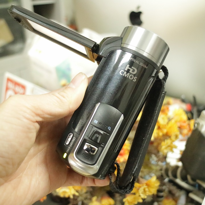 Máy quay phim Canon Vixa HF11