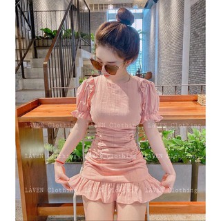 Đầm ôm nhún đuôi cá tay phồng hở lưng