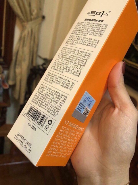 Xịt chống nắng