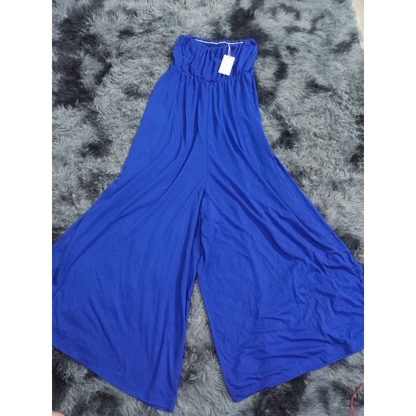 jum cúp ngực và set bộ(hàng thu mua xả nghĩ,có new,có thanh lý)lỗi nhỏ,xước,dƠ,hoặc k lỗi( k phải vnxk)