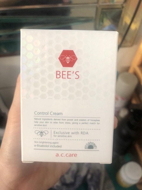 Đủ bill, Kem dưỡng Bee's A.C.Care dưỡng trắng cho da dầu mụn, nhạy cảm 50g