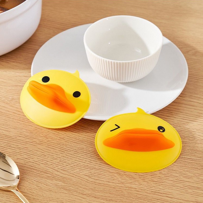 Set 2 Găng Tay Silicone Cách Nhiệt Hình Vịt Vàng Cho Nhà Bếp