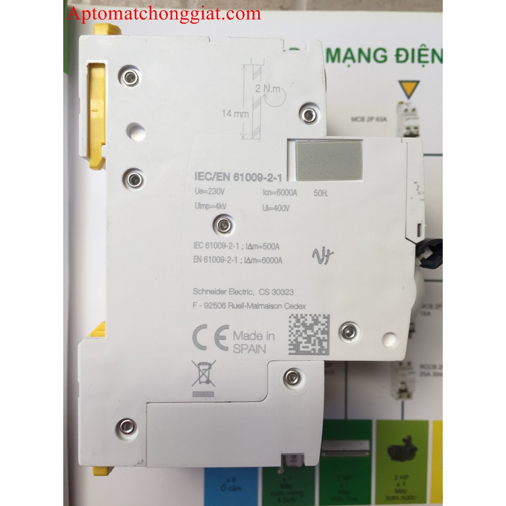 Cầu Dao CAO CẤP Chống Dòng Rò (Chống Giật) RCBO Schneider  2P 30mA (tặng ốp bảo vệ) - Made In Spain