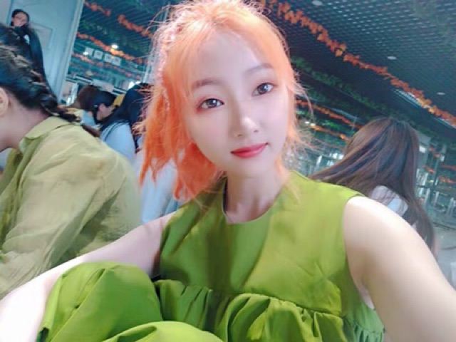 Đầm maxi xanh lá cây