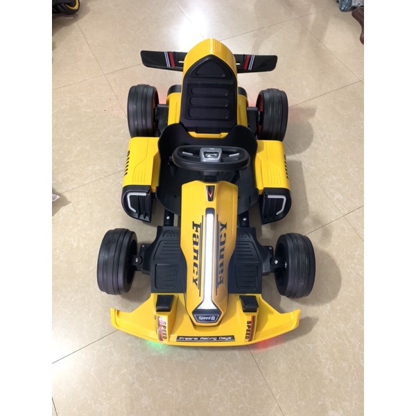 Oto điện trẻ em Kart 8 (dạng xe đua công thức F1 )
