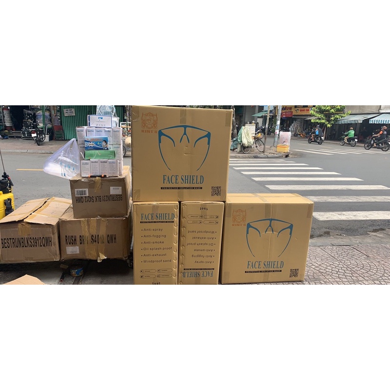 KÍNH CHỐNG DỊCH KÍNH KINTS KÍNH BẢO HỘ KÍNH CHỐNG BỤI KÍNH FACESHIELD | BigBuy360 - bigbuy360.vn