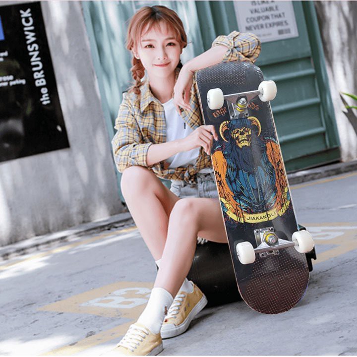 Ván trượt skateboard thể thao chất liệu gỗ phong ép cao cấp 7 lớp mặt nhám