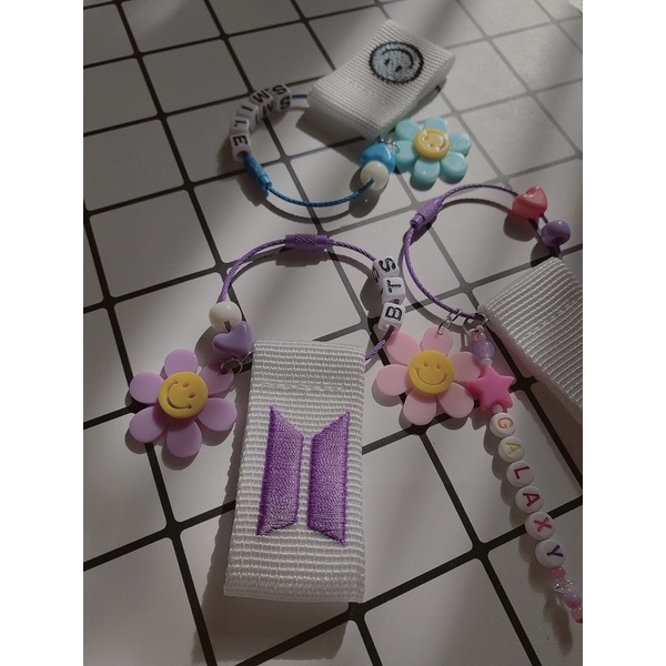 Móc khoá thêu tên mini - Mimi embroidered nametag