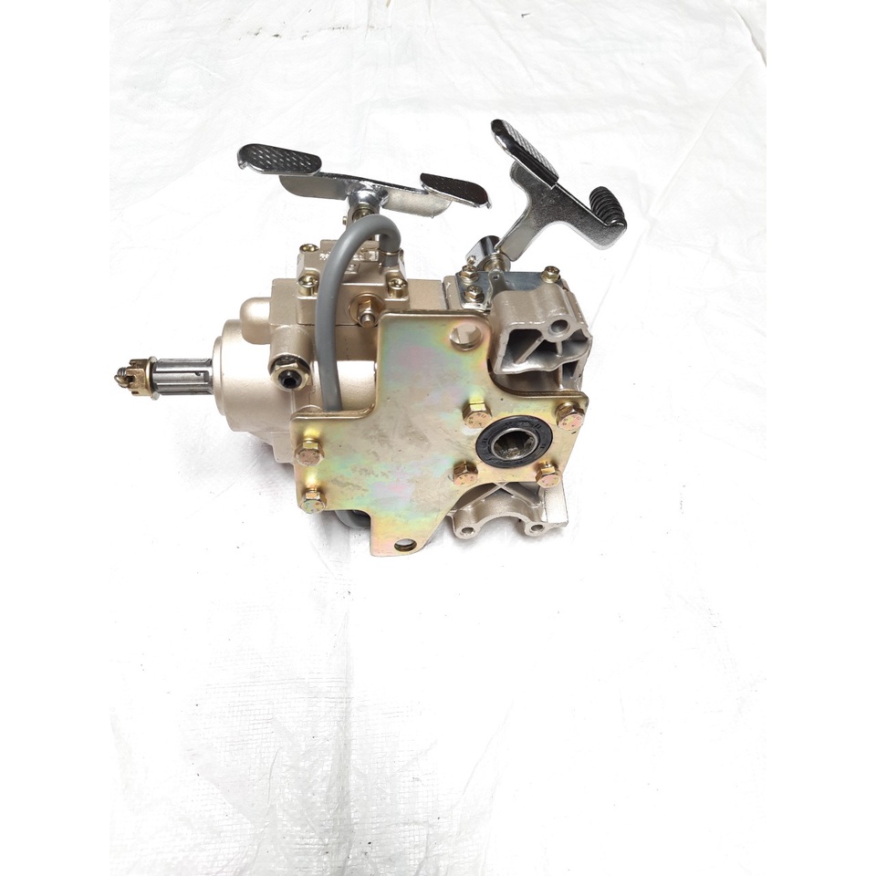 hộp số kép 2 tầng,kết hợp số tiến lùi và số mạnh, lắp vào máy 150,175,200,250cc và dòng máy yamaha, cốt vào 6 răng(19mm)
