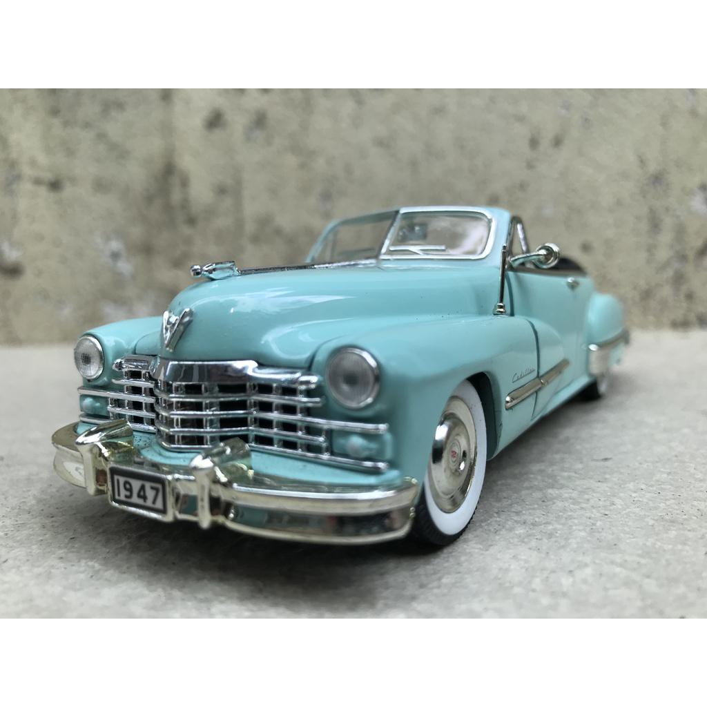 Mô hình xe cổ Cadillac Series 62 1947 - 1:32