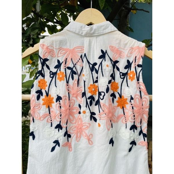 Áo sát nách thêu Hàn si