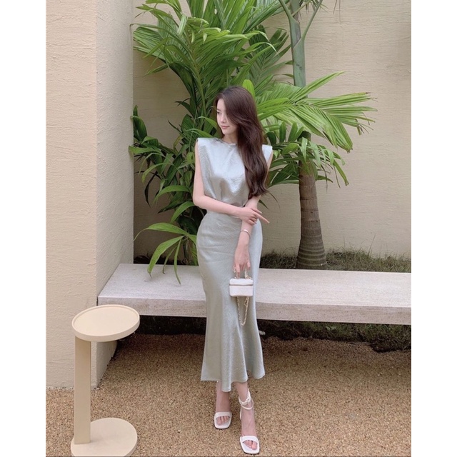 Set bộ lụa satin áo tank top ba 3 lỗ không tay+chân váy midi dài ôm