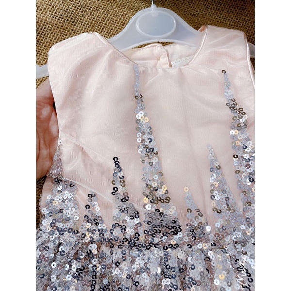 Váy bé gái đính sequen dư xịn