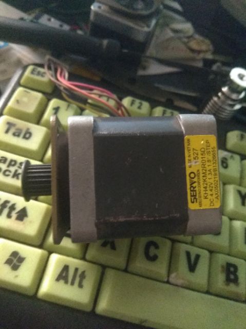 Động cơ bước Step motor 42x42x48  cũ.