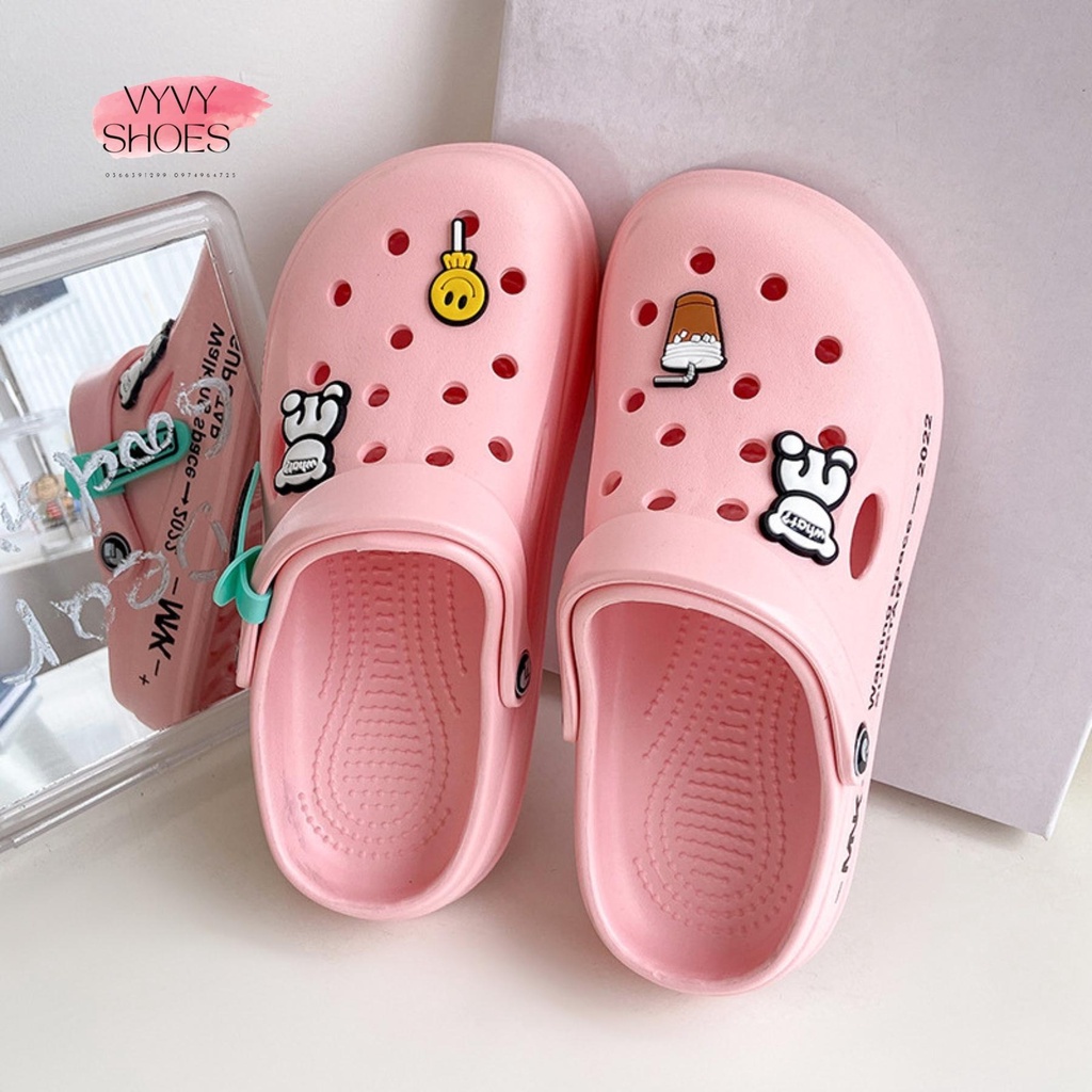 Dép Cross nữ kèm charm, dép bánh mì nữ đế cao siêu dễ thương, cực êm chân giúp cho outfit của bạn chất hơn