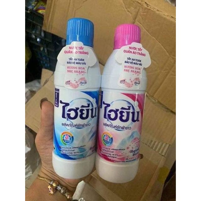 2 CHAI TẨY QUẦN ÁO