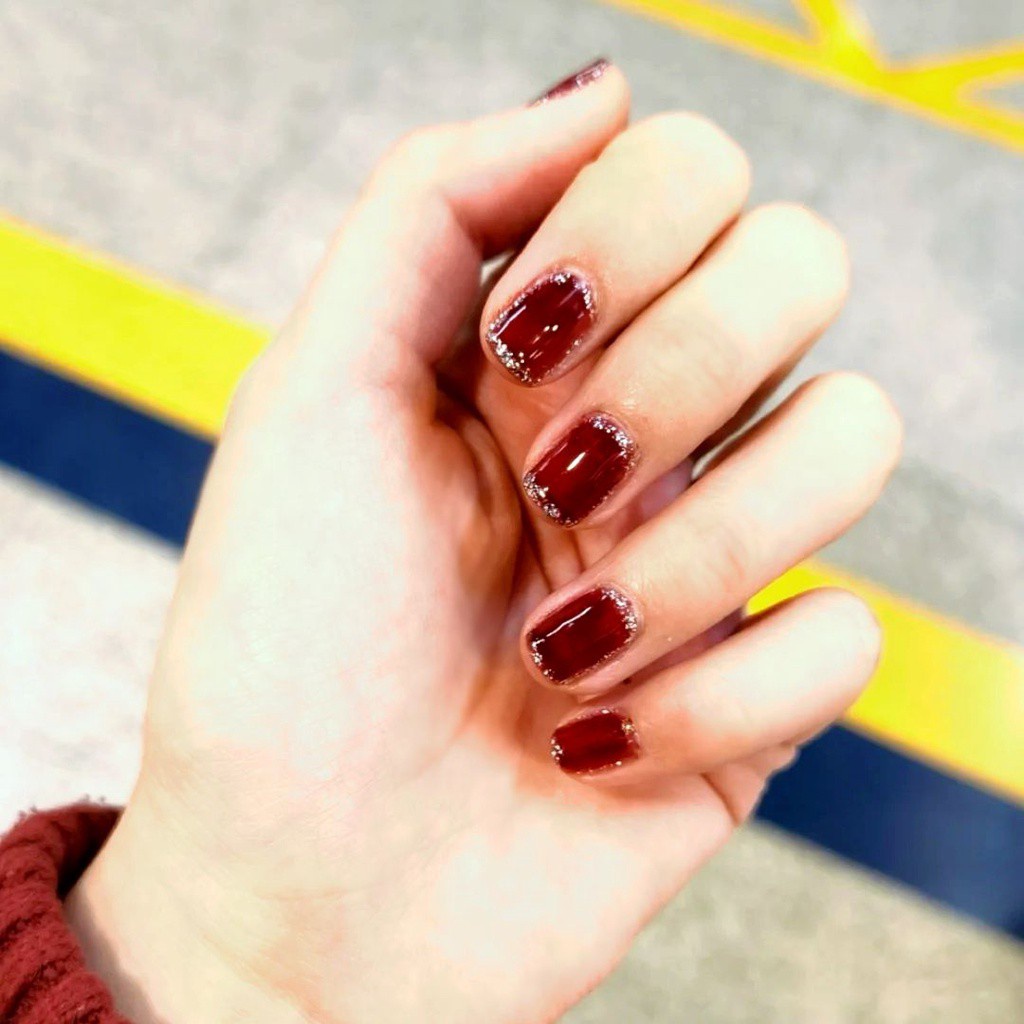 Bộ 24 Móng Tay Giả Ngắn Màu Trơn Đầu Oval Có Thể Tháo Rời