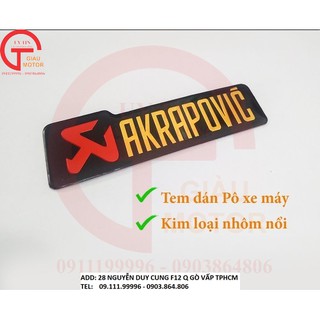 TEM NHÔM DÁN PÔ , ỐNG XẢ LOGO CHỮ AKRAPOVIC , LOẠI NHỎ. TẶNG KÈM MIẾNG TEM DECAL DÁN XE.