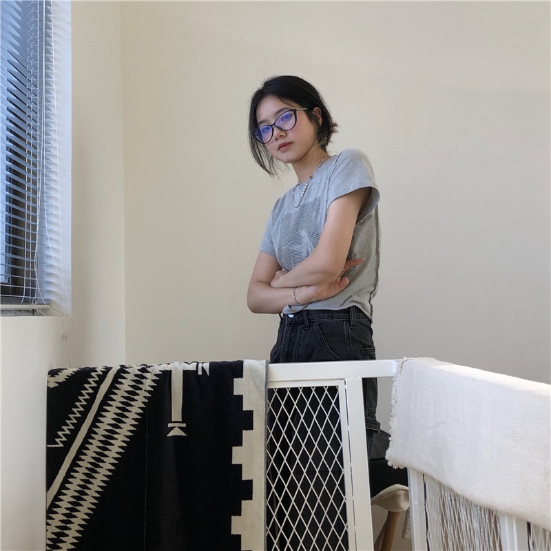 Áo Thun Tay Ngắn Dáng Ôm Thiết Kế Độc Đáo Thời Trang Cá Tính Cho Nữ