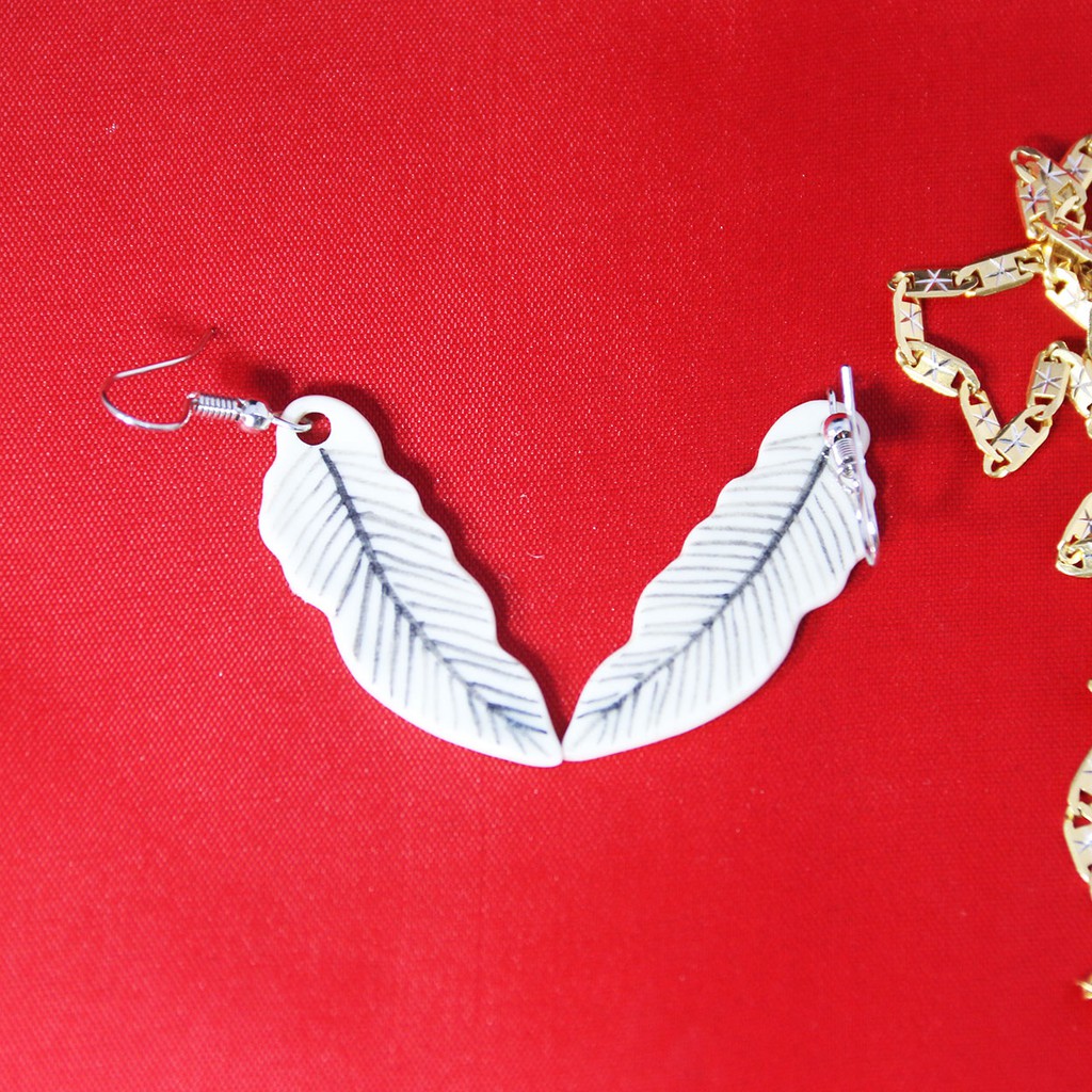Bộ khuyên gốm tai hình chiếc lông chim vô cùng độc đáo và xinh xắn - Hoa Tai Bằng Gốm Hình Lông Chim Tuyệt đẹp