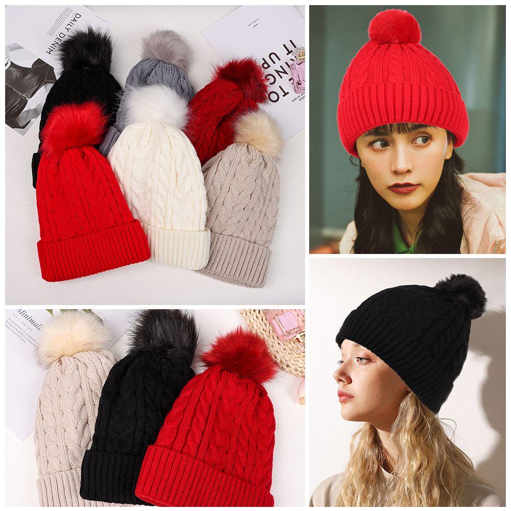 Mũ Len Beanie Đính Quả Bông Thời Trang Cho Nữ