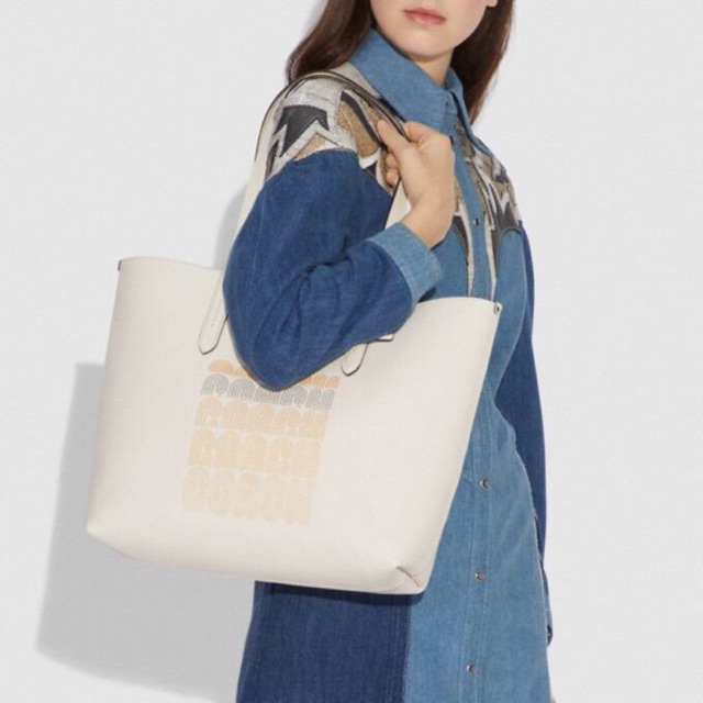 TÚI COACH SHOPPER F69115