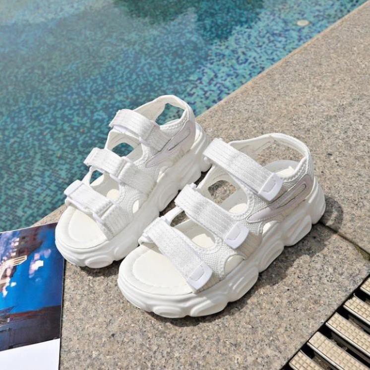 (CÓ SẴN - Trắng) Giày Sandals Ulzzang quai ngang dán đế cao bánh mì 4.5p