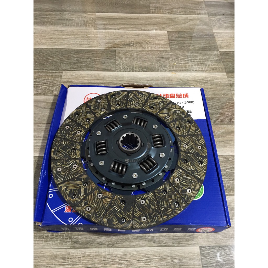 Sản phẩm gia đình làm: Lá côn phi 300 10R ti liu Rin