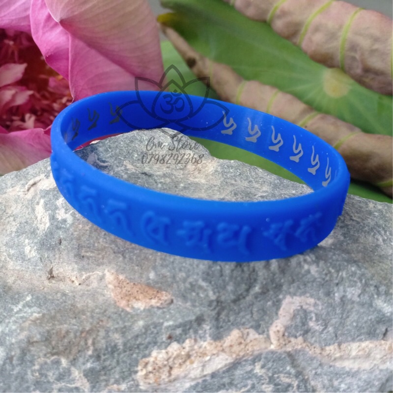 Vòng tay silicon khắc chú ngài Địa Tạng Vương Bồ Tát