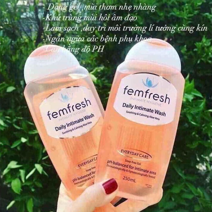 DUNG DỊCH VỆ SINH PHỤ NỮ FEMFRESH DAILY INTIMATE WASH 250ML