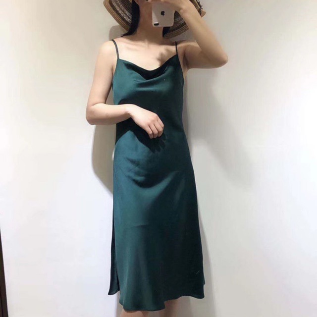 VÁY LỤA CỔ ĐỔ VICS