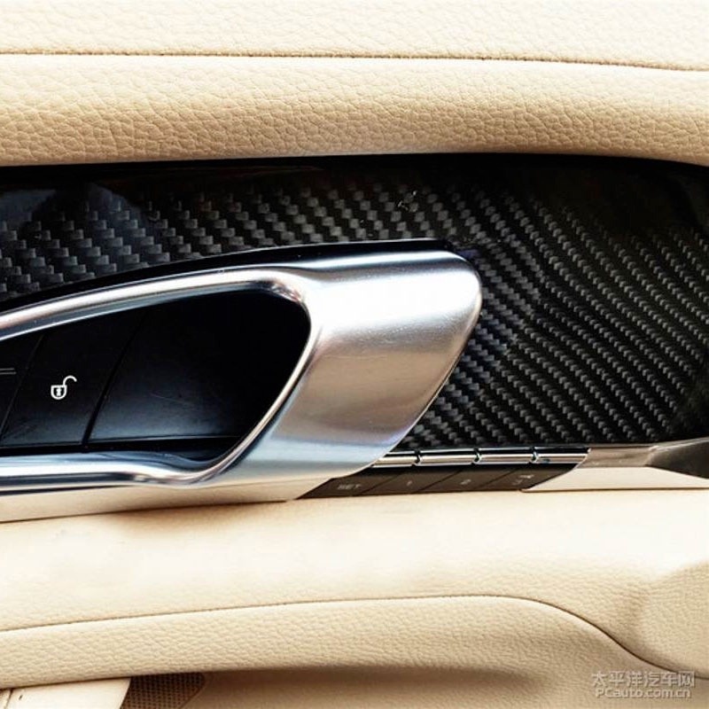 Băng dính xe hơi vinyl sợi carbon 3D chống nước màu đen trang trí đa năng