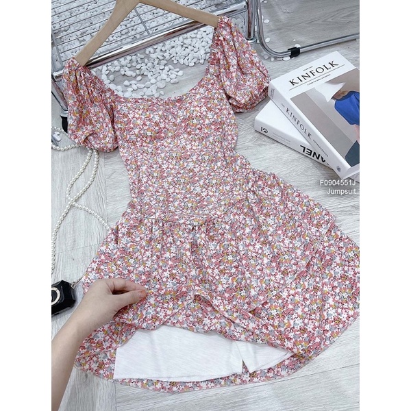 Jumpsuits hoa cổ vuông