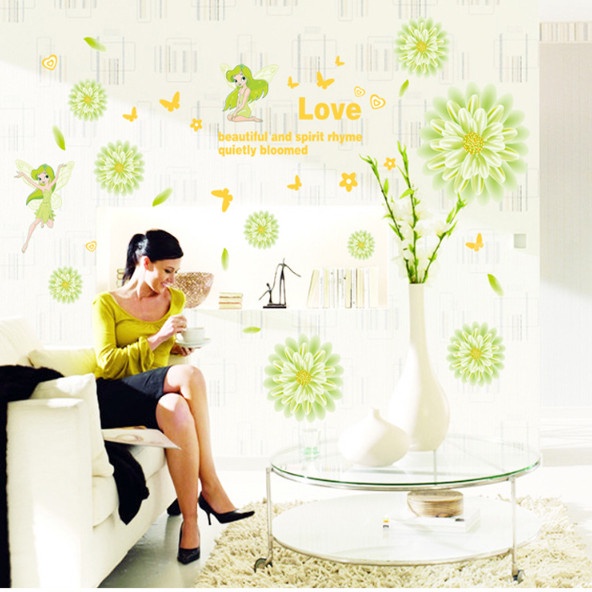 Decal trang trí tường - Bông cúc xanh lá và cô tiên