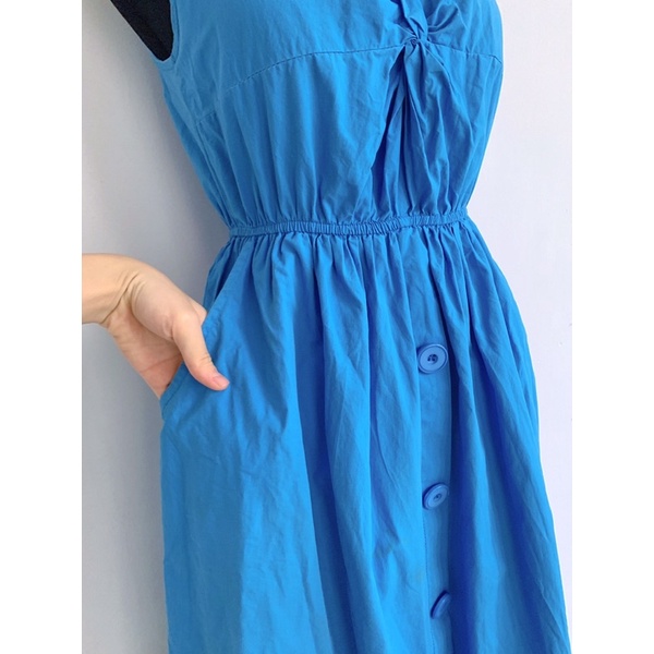 Đầm dài xanh dương không tay