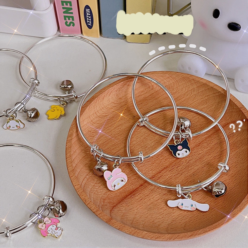 Vòng Tay Lắc Tay Kim Loại Có Mặt Charm Sanrio và Chuông