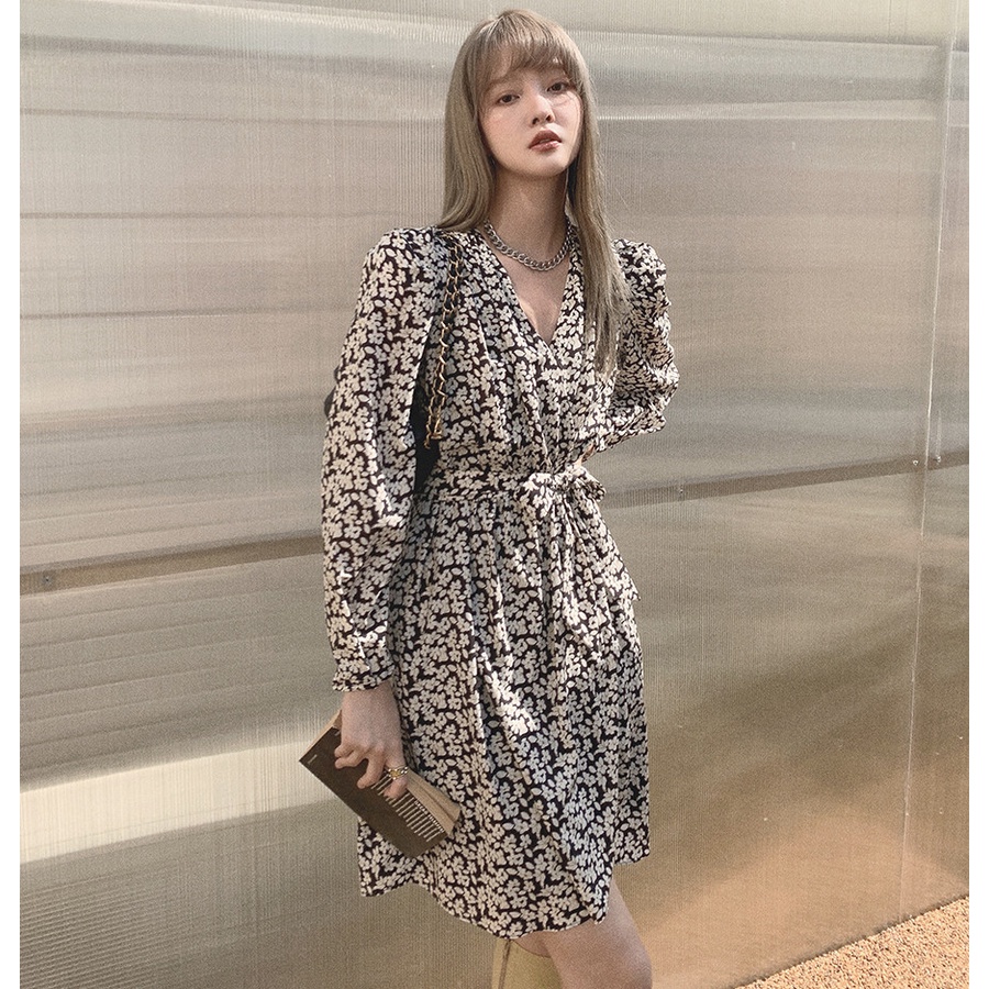 Đầm midi Tay Dài Hoạ Tiết Hoa Thiết Kế Cổ Chữ V Nữ Tính